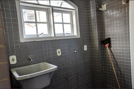 Casa para alugar com 290m², 3 quartos e 3 vagas
