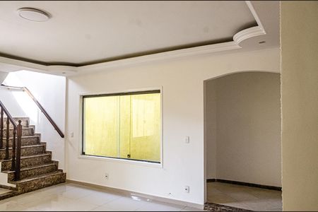 Casa para alugar com 290m², 3 quartos e 3 vagas
