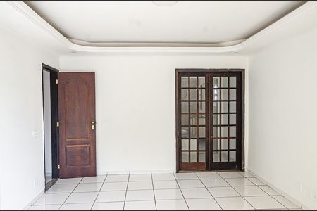 Casa para alugar com 290m², 3 quartos e 3 vagas
