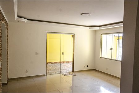 Casa para alugar com 290m², 3 quartos e 3 vagas