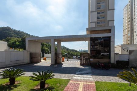 Apartamento para alugar com 50m², 2 quartos e 1 vaga Apartamento para alugar com 50m², 2 quartos e 1 vagaFachada