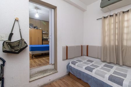 Casa à venda com 180m², 4 quartos e 2 vagas Casa à venda com 180m², 4 quartos e 2 vagasQuarto 3