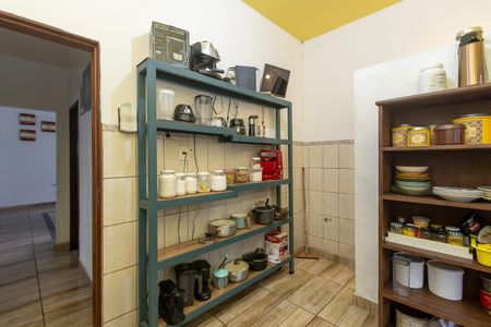 Casa à venda com 180m², 4 quartos e 2 vagas Casa à venda com 180m², 4 quartos e 2 vagasDispensa
