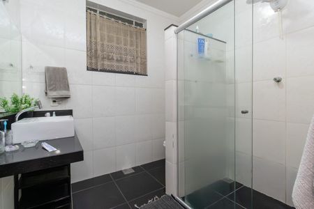 Banheiro Social de casa à venda com 4 quartos, 180m² em Planalto, Belo Horizonte