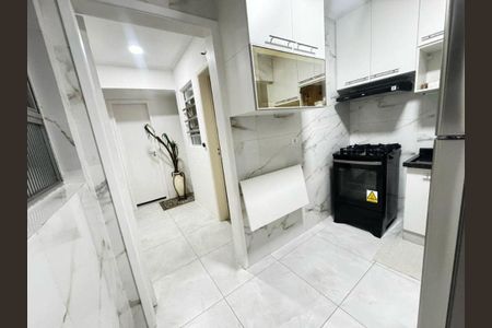 Apartamento à venda com 75m², 2 quartos e 1 vaga