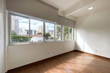 Apartamento à venda com 76m², 3 quartos e 1 vaga Apartamento à venda com 76m², 3 quartos e 1 vagaVaranda