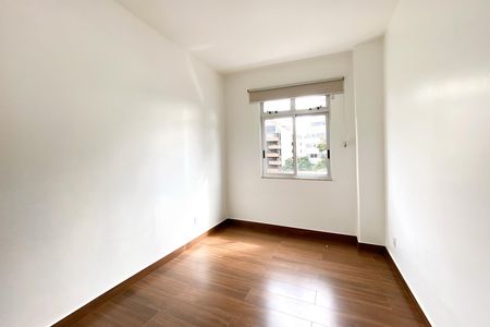 Apartamento à venda com 76m², 3 quartos e 1 vaga Apartamento à venda com 76m², 3 quartos e 1 vagaQuarto 2