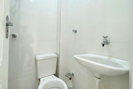Apartamento à venda com 76m², 3 quartos e 1 vaga Apartamento à venda com 76m², 3 quartos e 1 vagaBanheiro de serviço