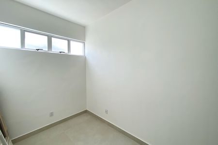 Apartamento à venda com 76m², 3 quartos e 1 vaga Apartamento à venda com 76m², 3 quartos e 1 vagaQuarto de Serviço