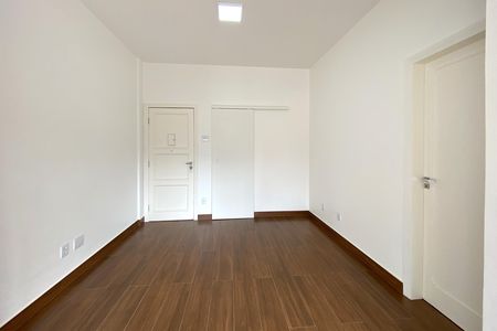 Sala de apartamento à venda com 2 quartos, 76m² em Serra, Belo Horizonte