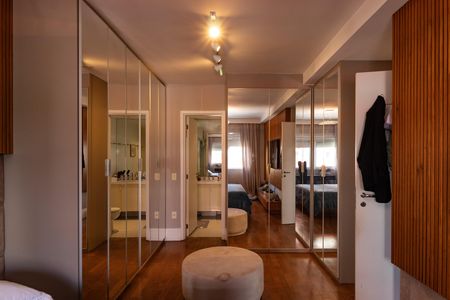 Apartamento à venda com 198m², 3 quartos e 3 vagas Apartamento à venda com 198m², 3 quartos e 3 vagasSuíte 3