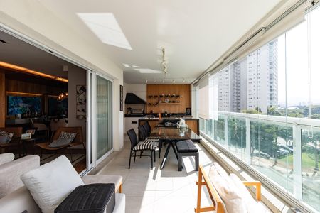 Varanda de apartamento à venda com 3 quartos, 198m² em Água Branca, São Paulo