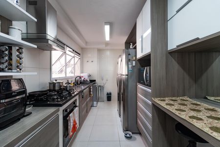 Apartamento à venda com 198m², 3 quartos e 3 vagas Apartamento à venda com 198m², 3 quartos e 3 vagasCozinha