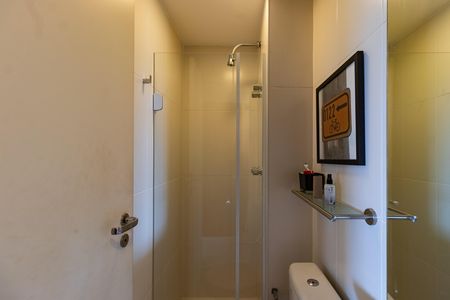 Apartamento à venda com 198m², 3 quartos e 3 vagas Apartamento à venda com 198m², 3 quartos e 3 vagasBanheiro de serviço