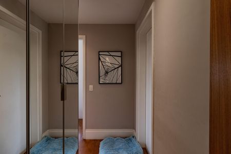 Apartamento à venda com 198m², 3 quartos e 3 vagas Apartamento à venda com 198m², 3 quartos e 3 vagasCorredor