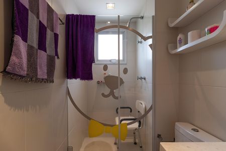 Apartamento à venda com 198m², 3 quartos e 3 vagas Apartamento à venda com 198m², 3 quartos e 3 vagasBanheiro da Suíte 1