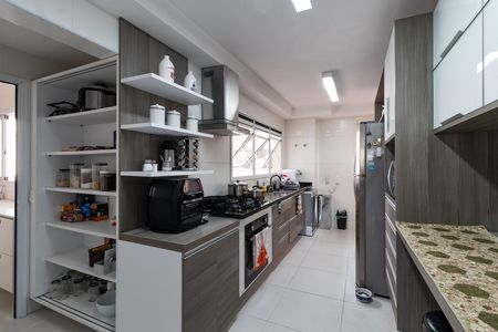 Apartamento à venda com 198m², 3 quartos e 3 vagas Apartamento à venda com 198m², 3 quartos e 3 vagasCozinha