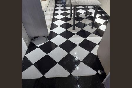 Casa à venda com 204m², 4 quartos e 2 vagas Casa à venda com 204m², 4 quartos e 2 vagasCOZINHA