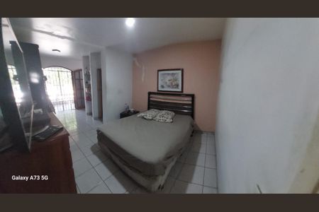DORMITORIO de casa à venda com 4 quartos, 204m² em Cidade das Flores, Osasco