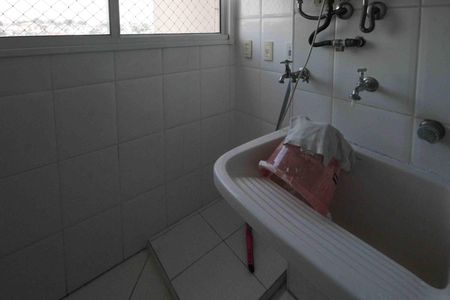 Apartamento à venda com 53m², 2 quartos e 1 vaga Apartamento à venda com 53m², 2 quartos e 1 vagaVaranda