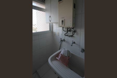 Apartamento à venda com 53m², 2 quartos e 1 vaga Apartamento à venda com 53m², 2 quartos e 1 vagaVaranda