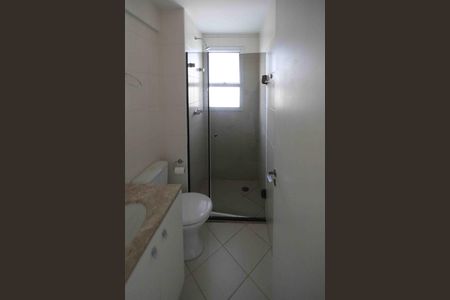 Apartamento à venda com 53m², 2 quartos e 1 vaga Apartamento à venda com 53m², 2 quartos e 1 vagaBanheiro Socila
