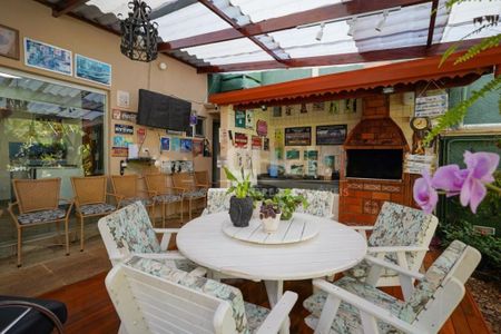 Casa à venda com 580m², 5 quartos e 5 vagas