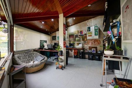 Casa à venda com 580m², 5 quartos e 5 vagas