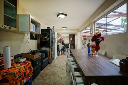 Casa à venda com 5 quartos, 580m² em Jardim dos Estados, São Paulo