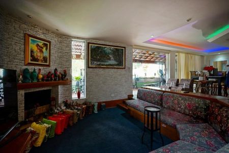 Casa à venda com 5 quartos, 580m² em Jardim dos Estados, São Paulo