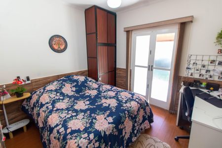 Casa à venda com 439m², 3 quartos e 8 vagas Casa à venda com 439m², 3 quartos e 8 vagasQUARTO 2