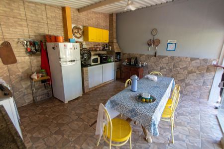 Casa à venda com 439m², 3 quartos e 8 vagas Casa à venda com 439m², 3 quartos e 8 vagasCOZINHA EDICULA