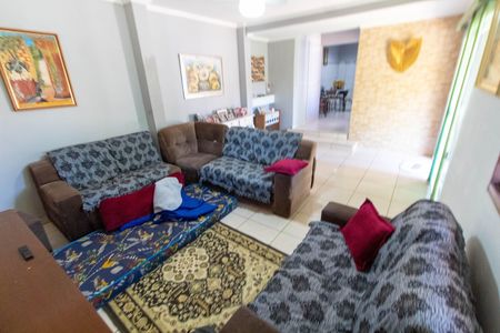 Casa à venda com 439m², 3 quartos e 8 vagas Casa à venda com 439m², 3 quartos e 8 vagasSALA EDICULA