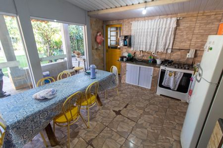Casa à venda com 439m², 3 quartos e 8 vagas Casa à venda com 439m², 3 quartos e 8 vagasCOZINHA EDICULA