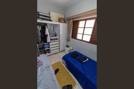 Casa à venda com 439m², 3 quartos e 8 vagas Casa à venda com 439m², 3 quartos e 8 vagasQUARTO 2 EDICULA