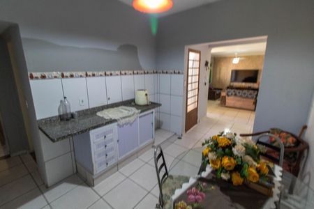 Casa à venda com 439m², 3 quartos e 8 vagas Casa à venda com 439m², 3 quartos e 8 vagasCOZINHA EDICULA