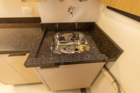 Apartamento à venda com 65m², 2 quartos e 1 vaga Apartamento à venda com 65m², 2 quartos e 1 vagaCozinha e Área de Serviço