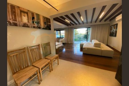 Casa à venda com 5 quartos, 280m² em Brooklin, São Paulo