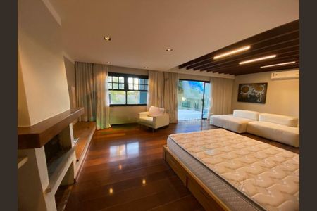 Casa à venda com 5 quartos, 280m² em Brooklin, São Paulo
