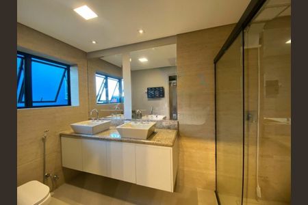 Casa à venda com 280m², 5 quartos e 7 vagas