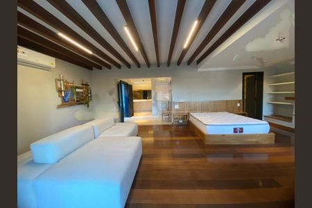 Casa à venda com 280m², 5 quartos e 7 vagas