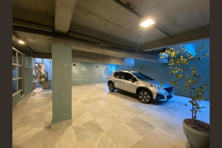 Casa à venda com 280m², 5 quartos e 7 vagas