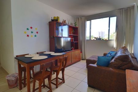 Sala de apartamento para alugar com 2 quartos, 50m² em Presidente Roosevelt, Uberlândia