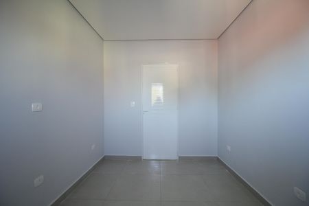 Quarto 1 de casa para alugar com 2 quartos, 72m² em Parque Pinheiros, Taboão da Serra