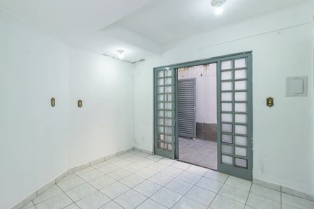 Sala 1 de casa à venda com 3 quartos, 70m² em Chácara São João, São Paulo