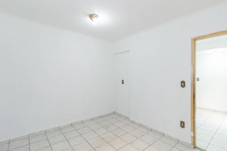 Casa para alugar com 70m², 3 quartos e 1 vaga Casa para alugar com 70m², 3 quartos e 1 vagaSala 2