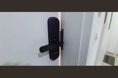 Apartamento à venda com 41m², 2 quartos e 1 vaga Apartamento à venda com 41m², 2 quartos e 1 vagaFechadura Eletrônica
