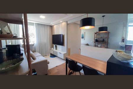 Apartamento à venda com 41m², 2 quartos e 1 vaga Apartamento à venda com 41m², 2 quartos e 1 vagaSala