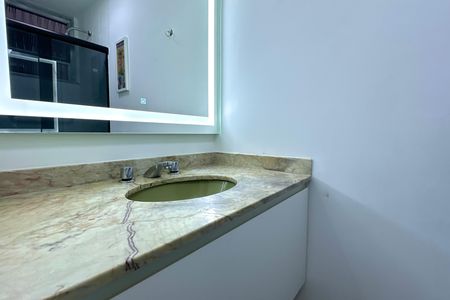 Apartamento para alugar com 69m², 2 quartos e 1 vaga