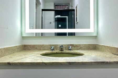 Apartamento para alugar com 69m², 2 quartos e 1 vaga